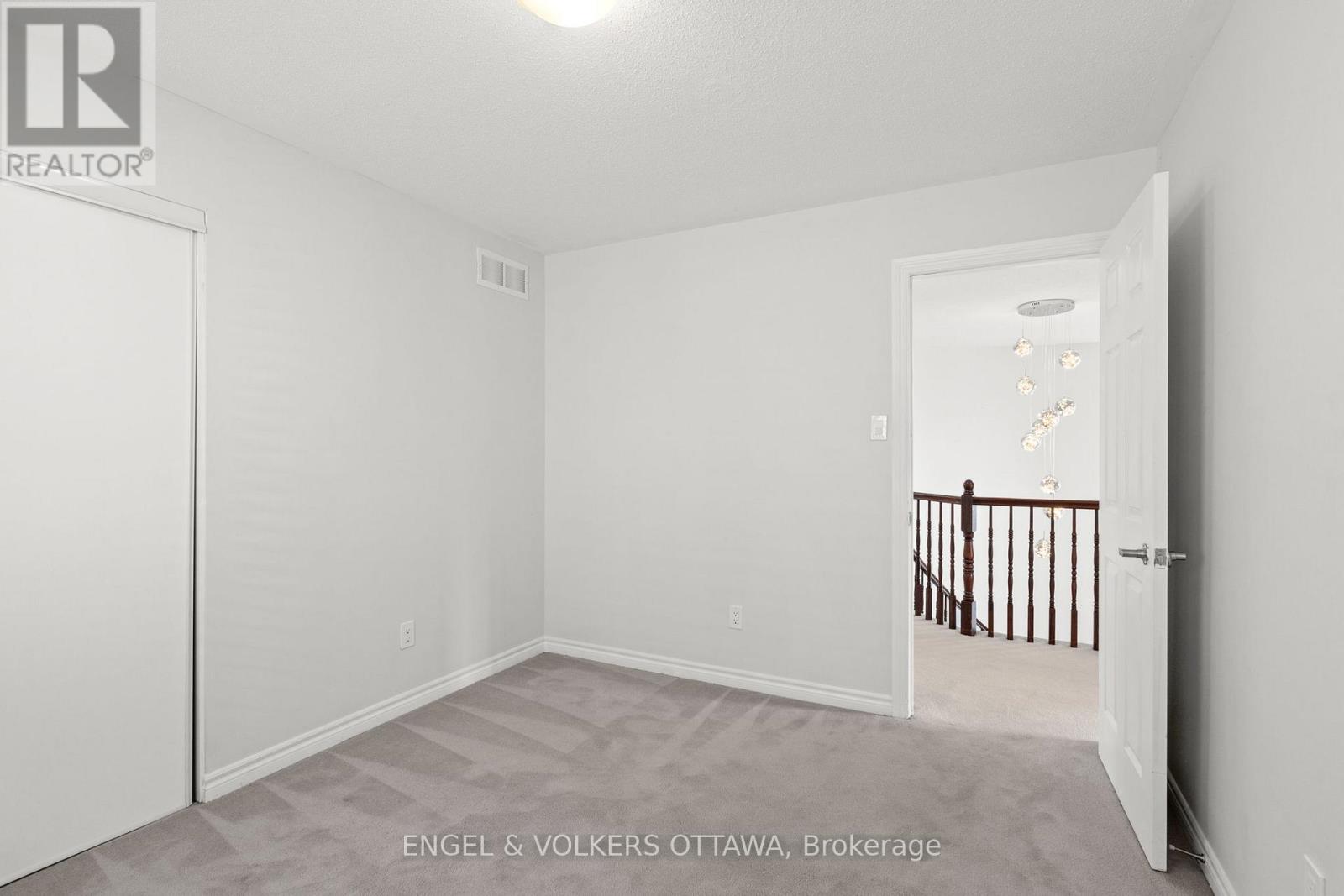 531 Bretby Crescent