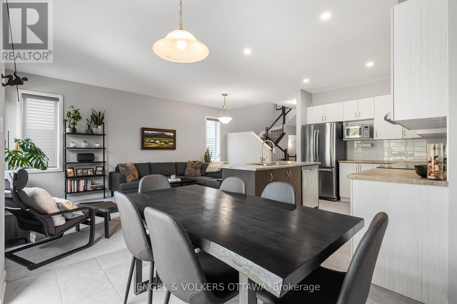 220 Geyser Place