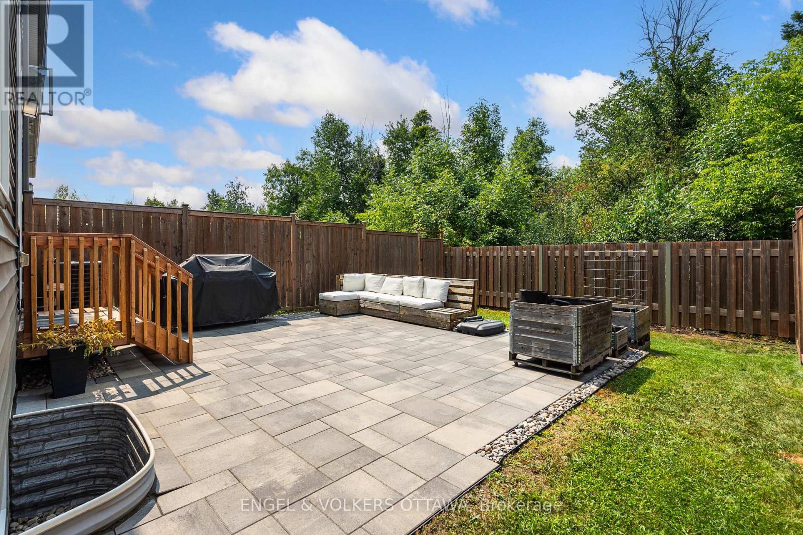 220 Geyser Place