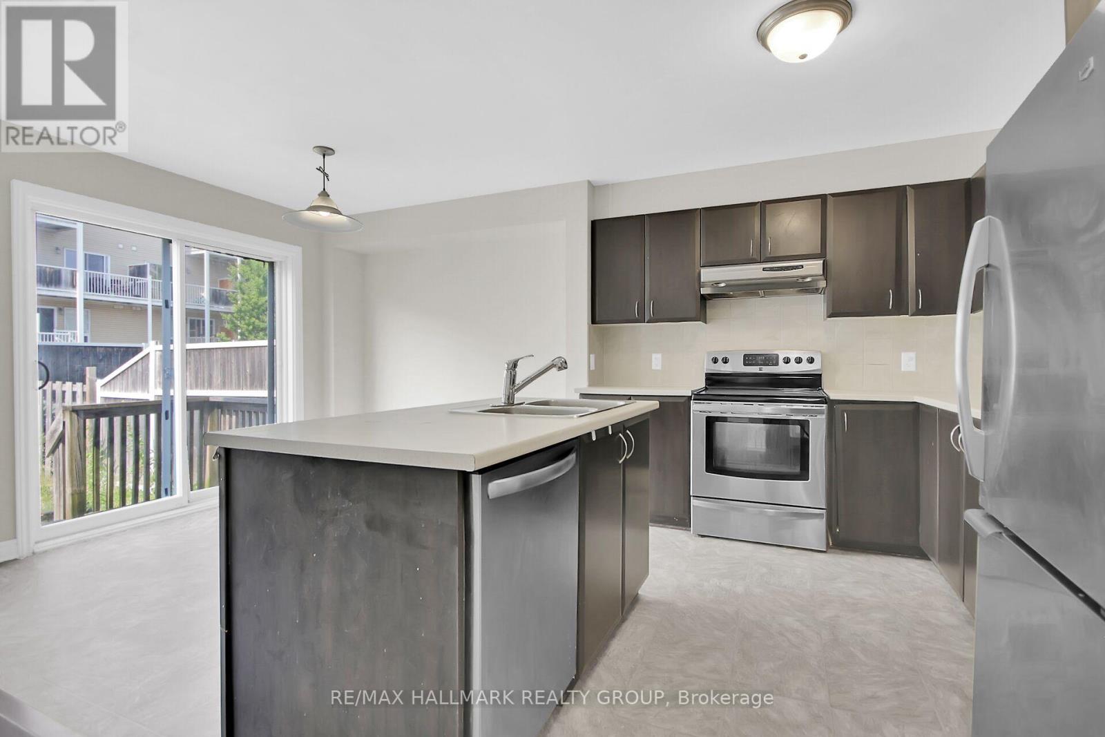 418 Temiskaming Crescent