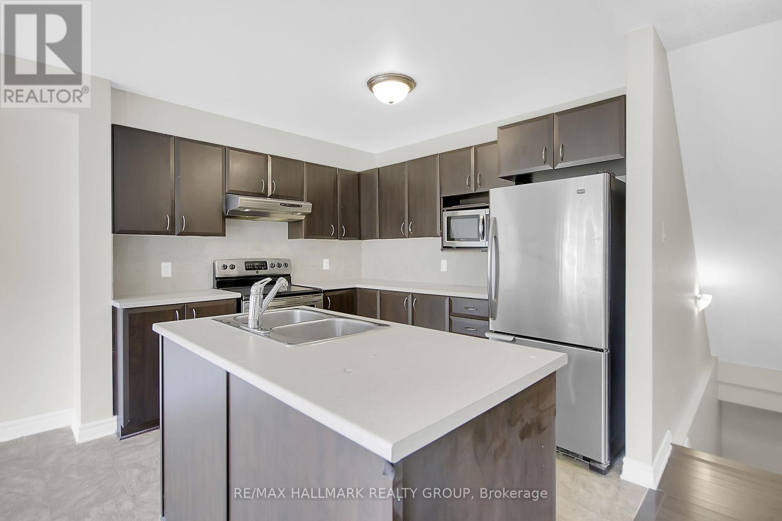 418 Temiskaming Crescent