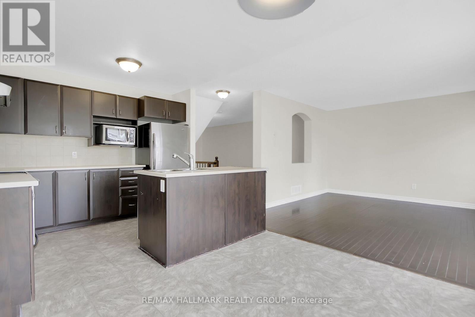 418 Temiskaming Crescent