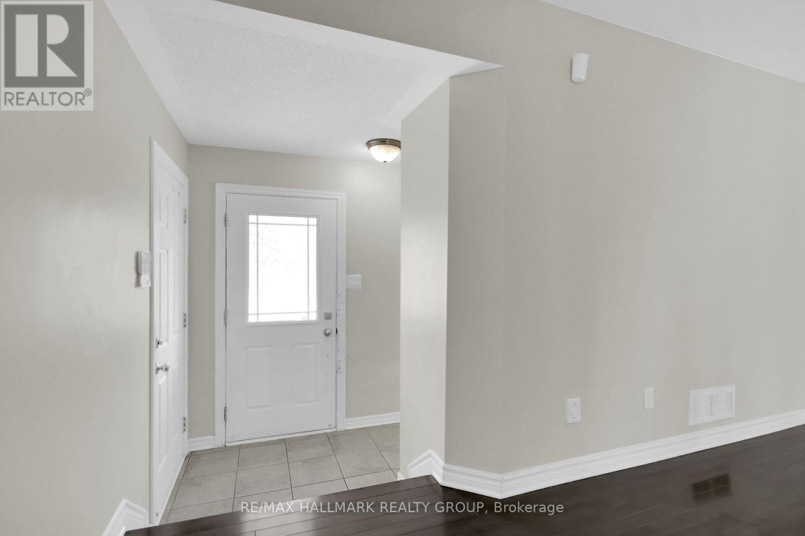 418 Temiskaming Crescent