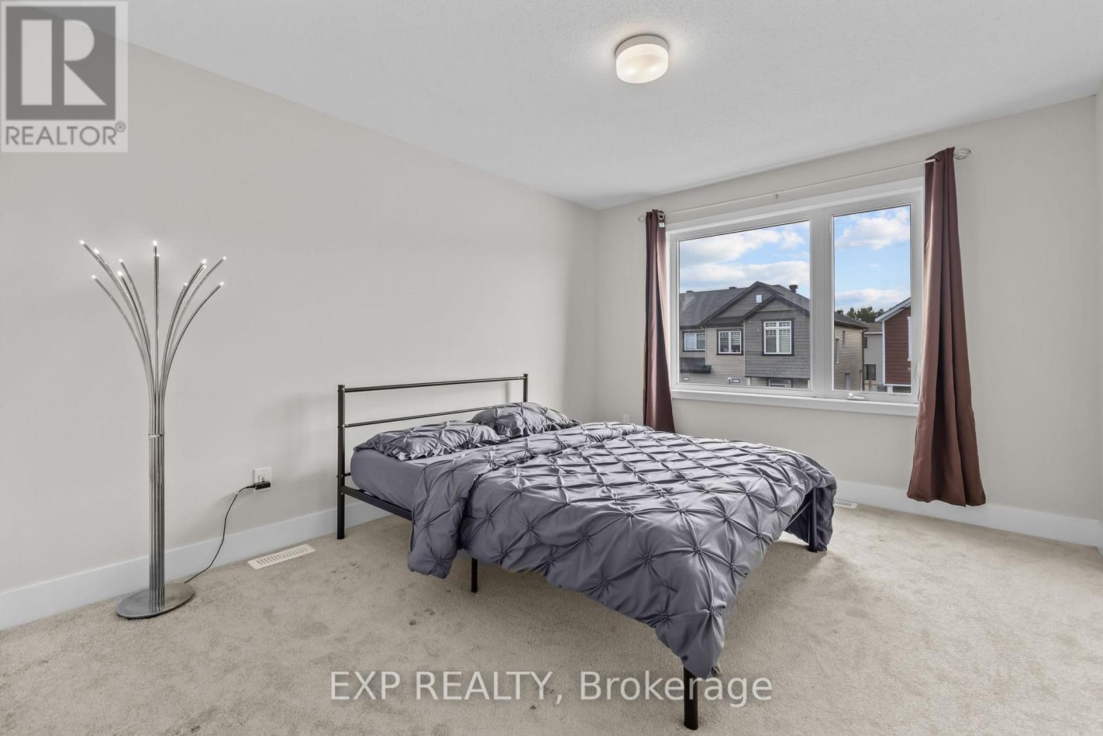 288 Billrian Crescent