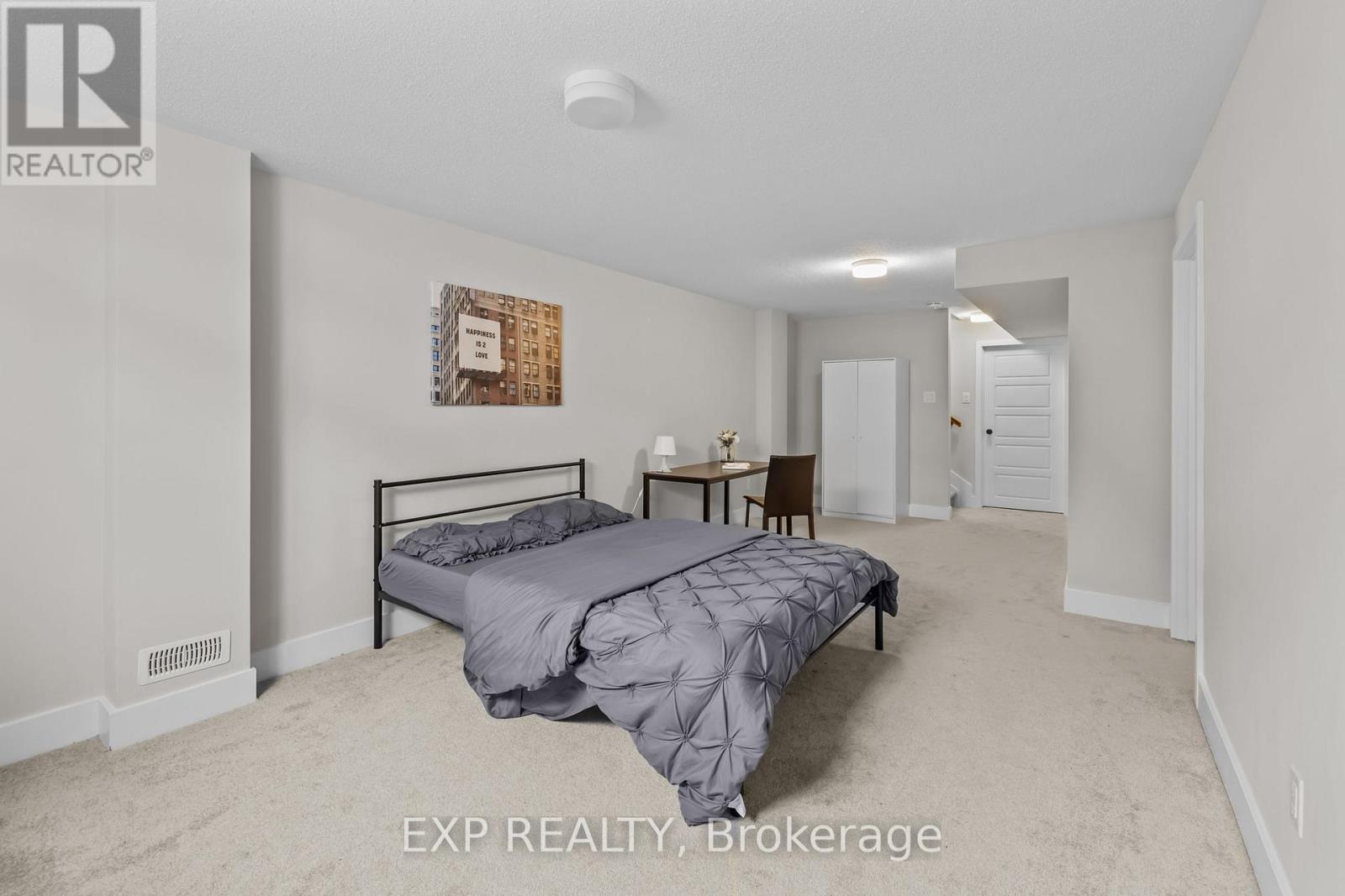 288 Billrian Crescent