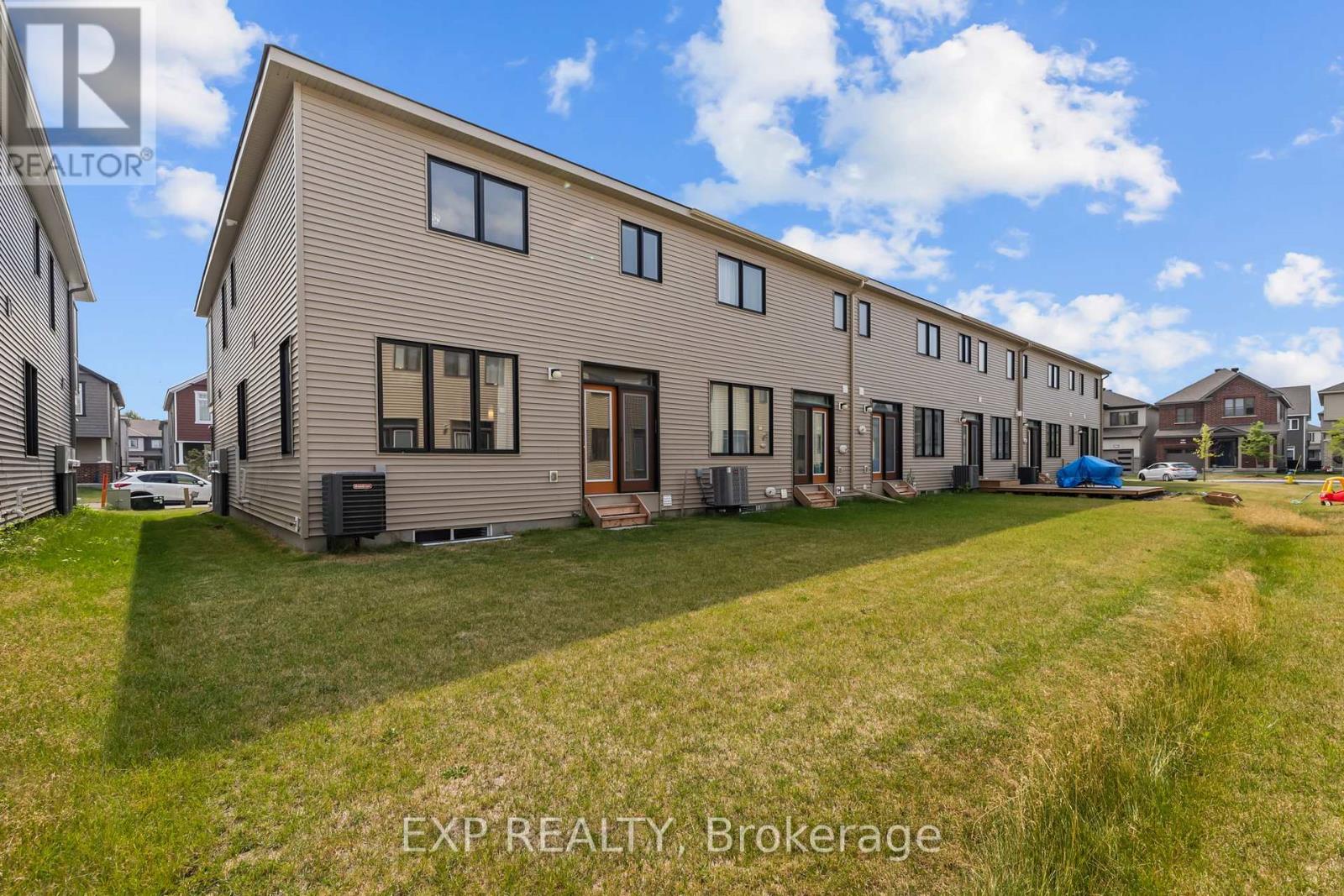 288 Billrian Crescent
