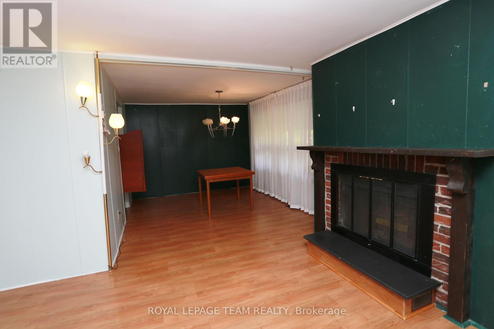 3 Fringewood Drive