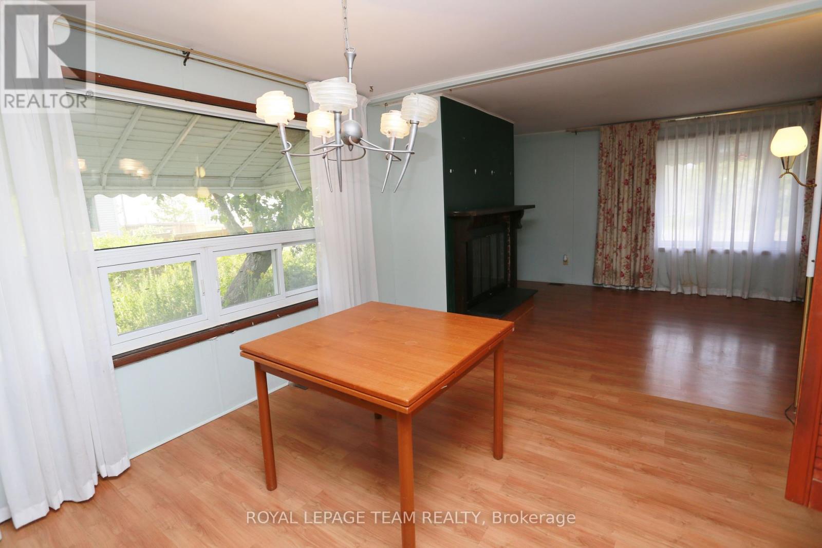 3 Fringewood Drive