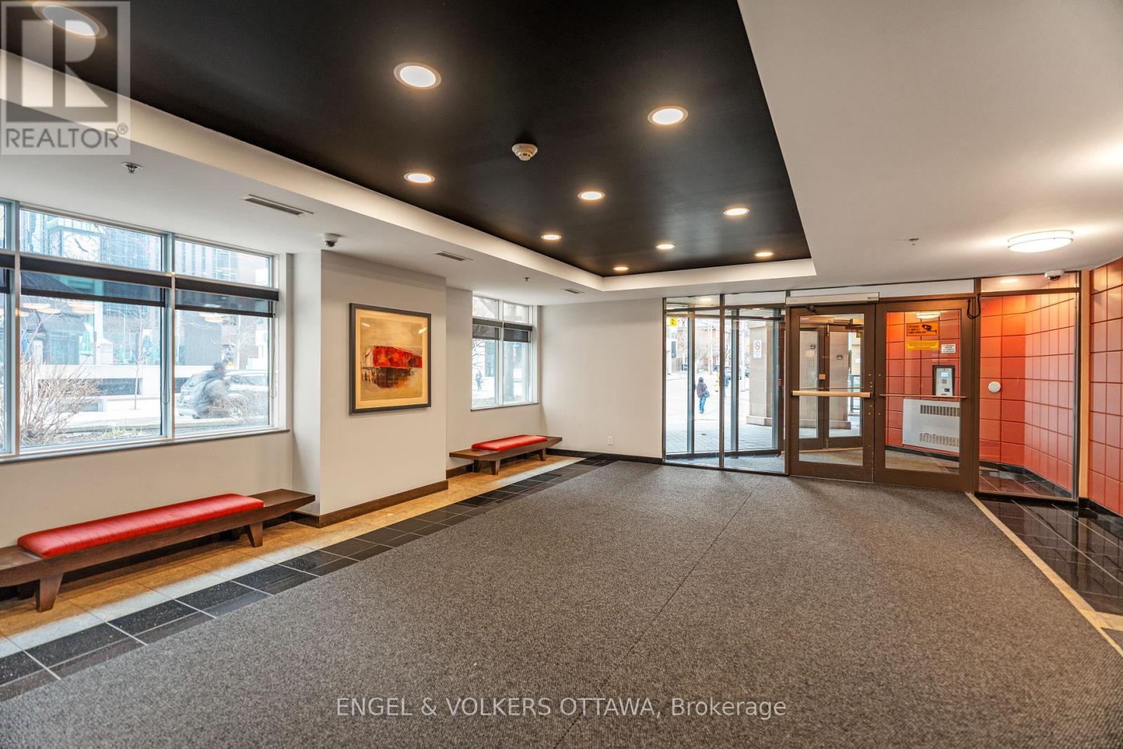 1403 - 445 Laurier Avenue W