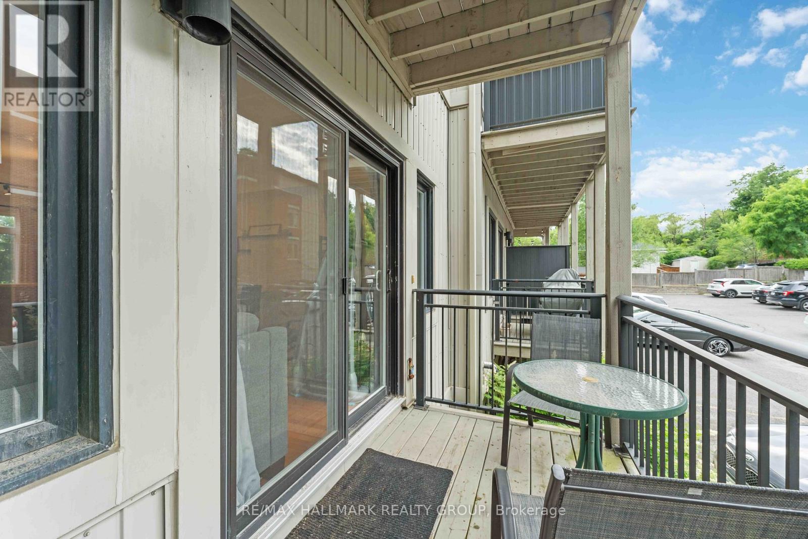 32 - 799 Montreal Road