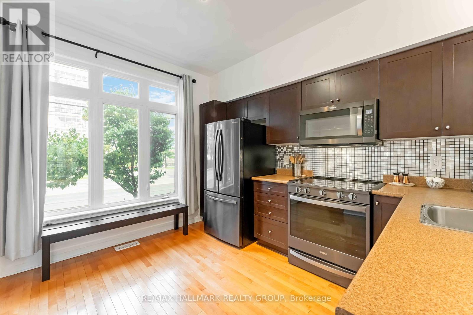 32 - 799 Montreal Road