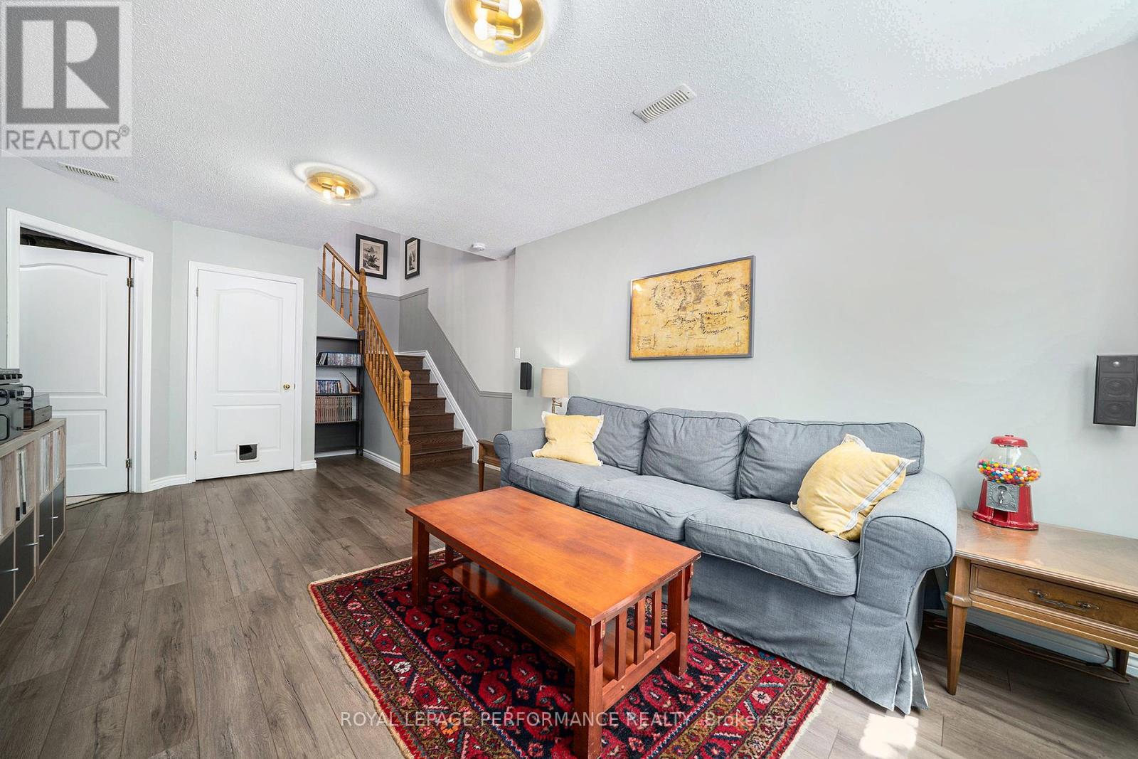 37 Willwood Crescent