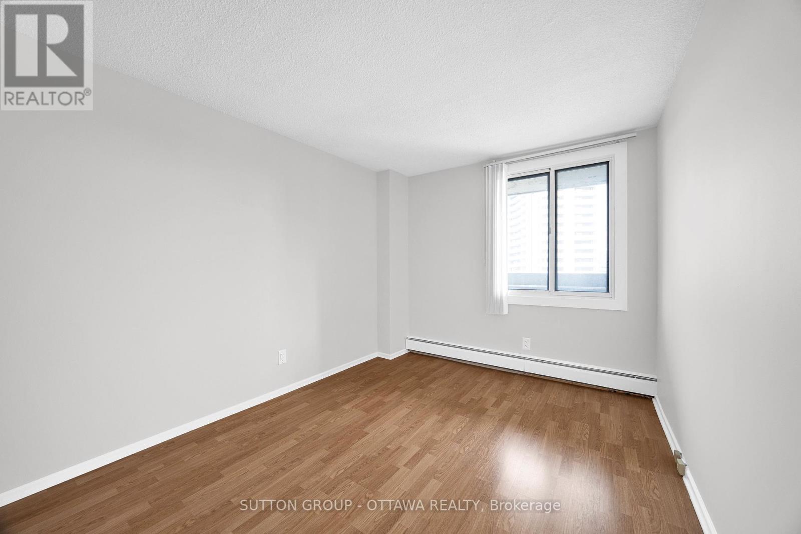 711 - 1171 Ambleside Drive