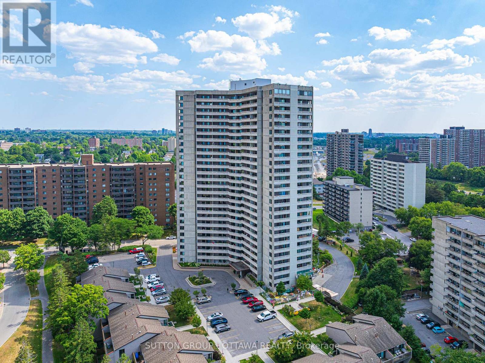 711 - 1171 Ambleside Drive