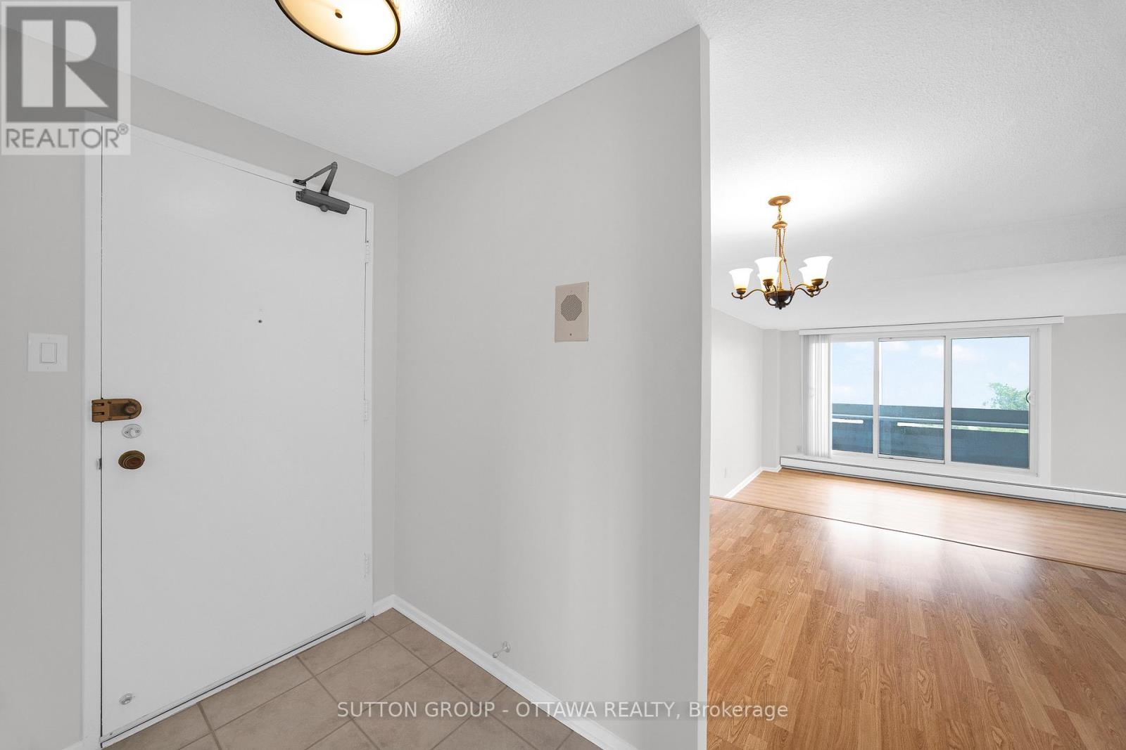 711 - 1171 Ambleside Drive