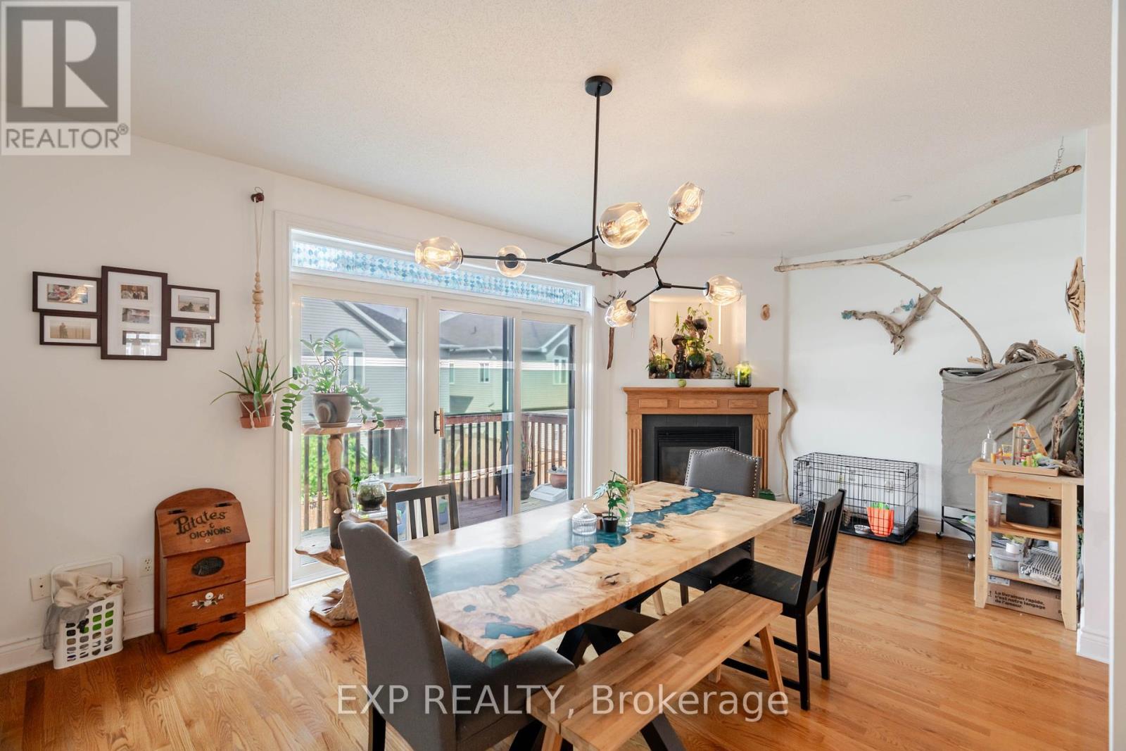 97 Castle Glen Crescent