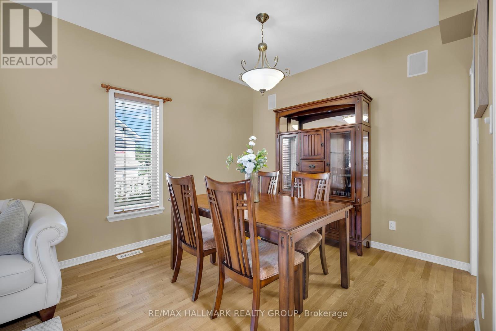 1087 Rocky Harbour Crescent