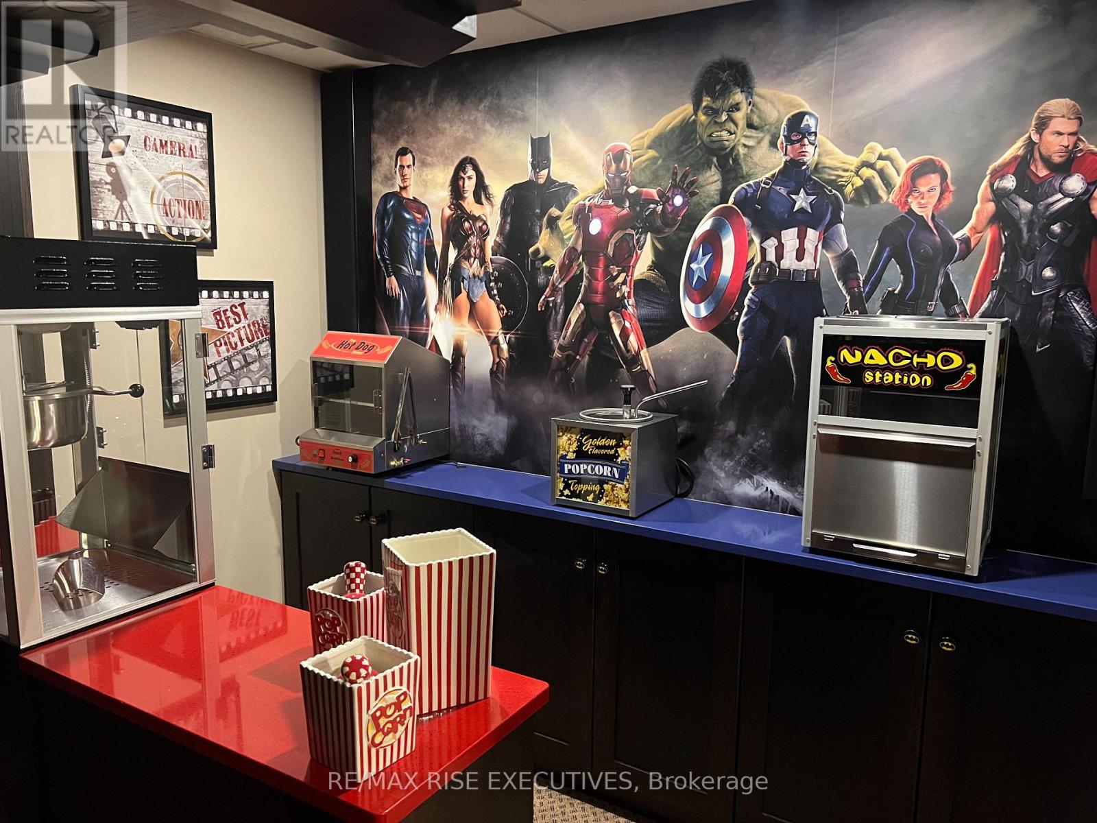 16024 Lakeside Drive