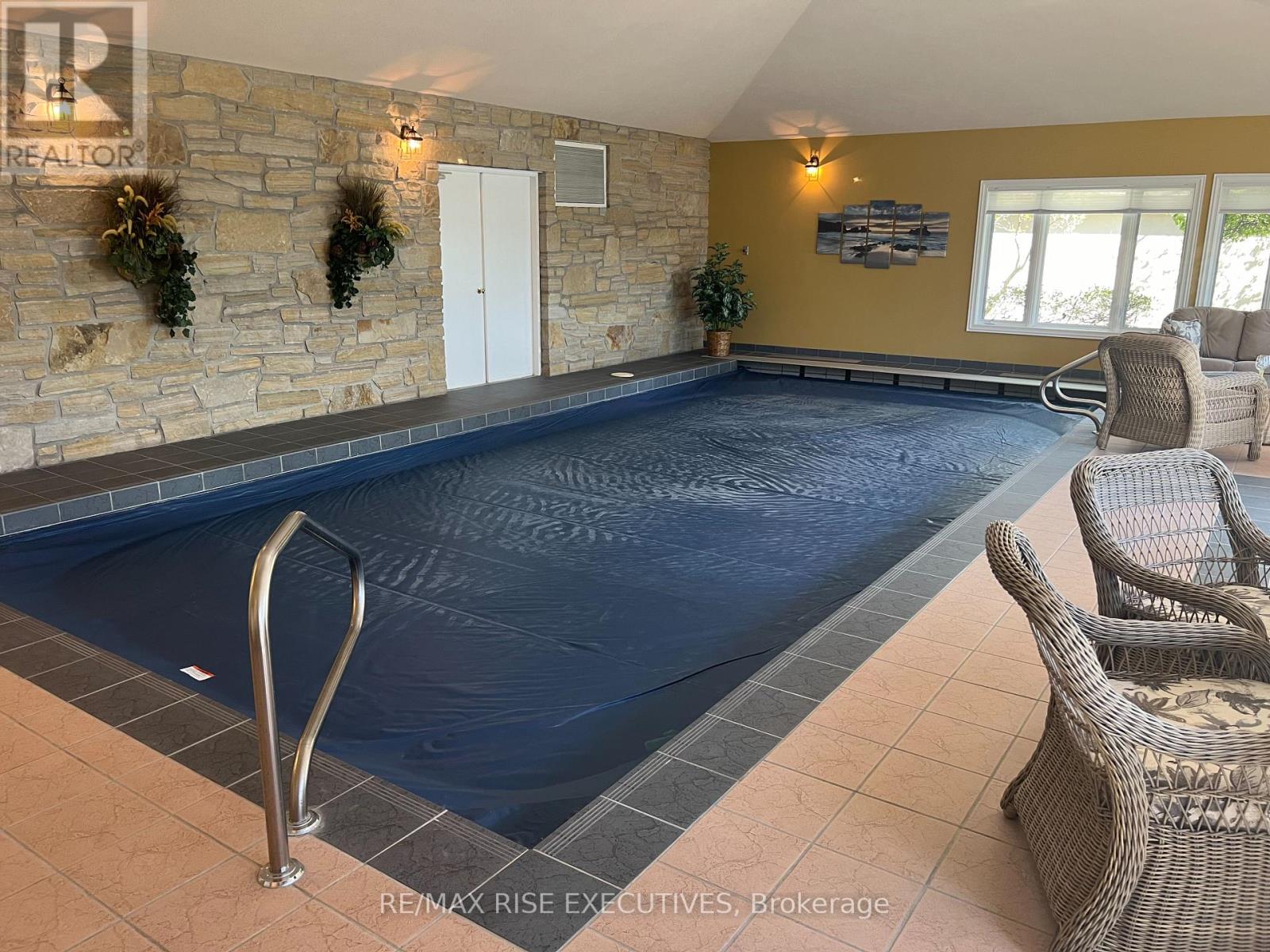 16024 Lakeside Drive