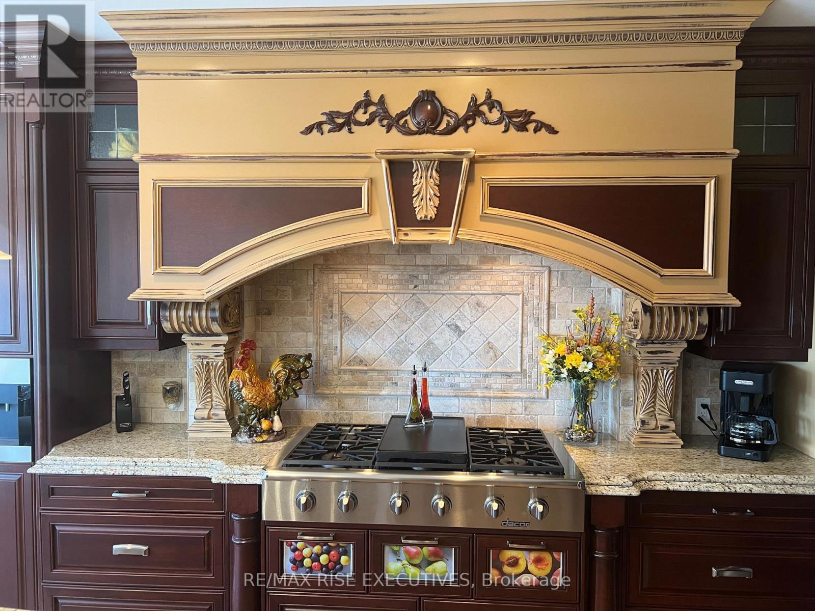 16024 Lakeside Drive