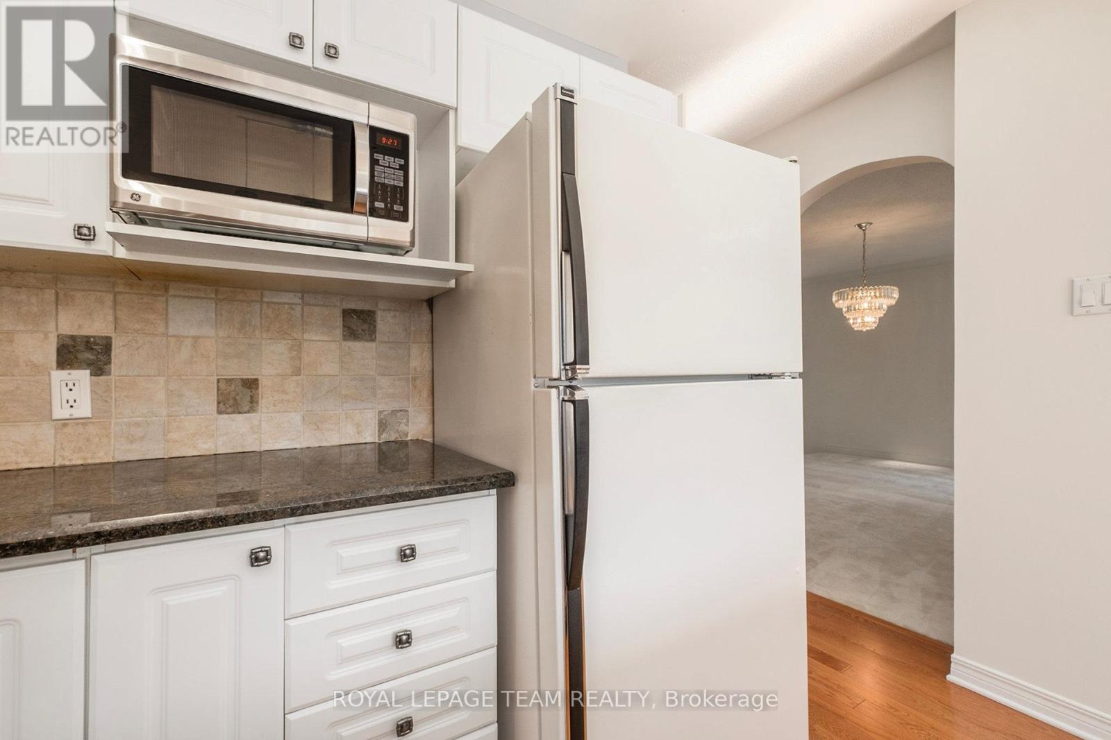 239 Markland Crescent