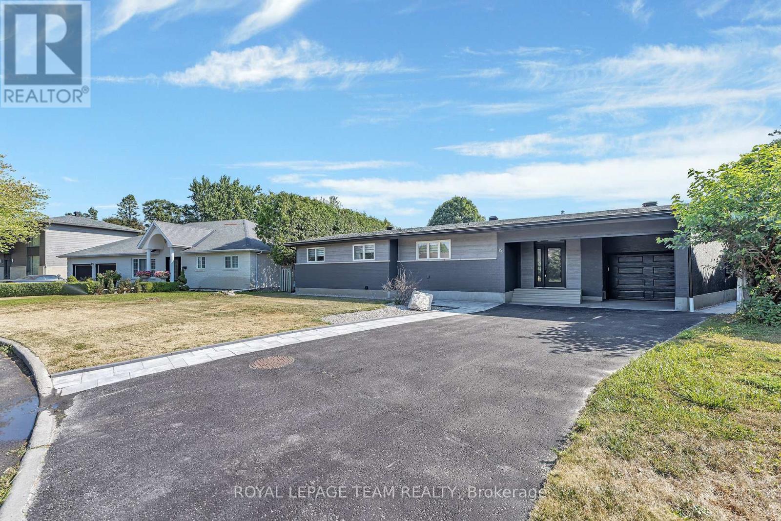 12 Largo Crescent