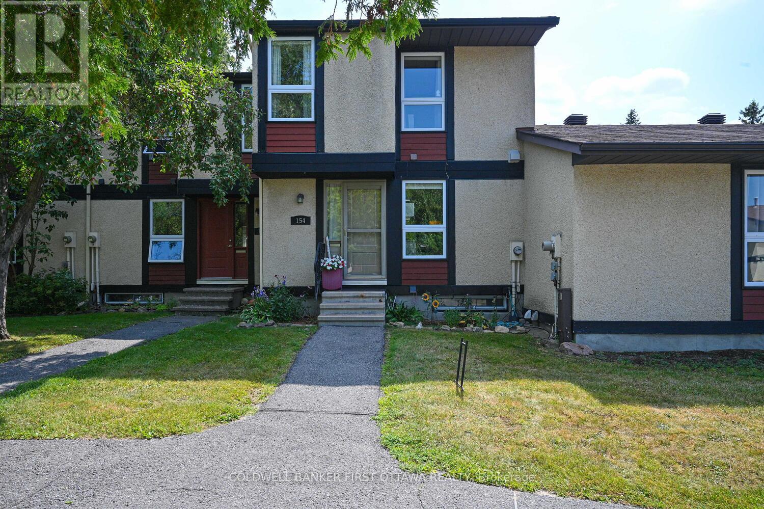 154 Mcclintock Way