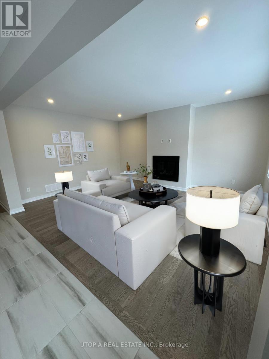 110 Hackamore Crescent