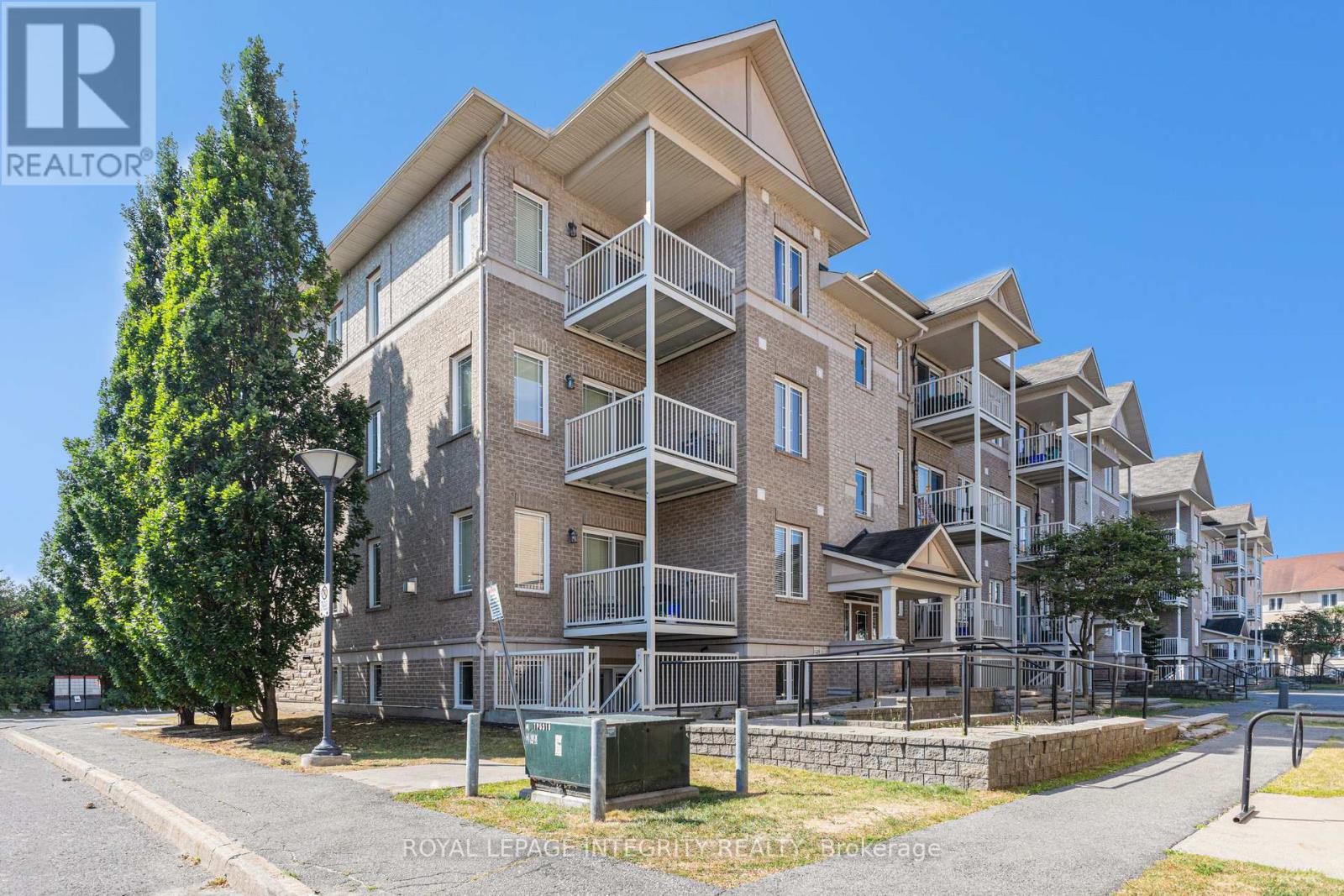 8 - 188 Paseo Private