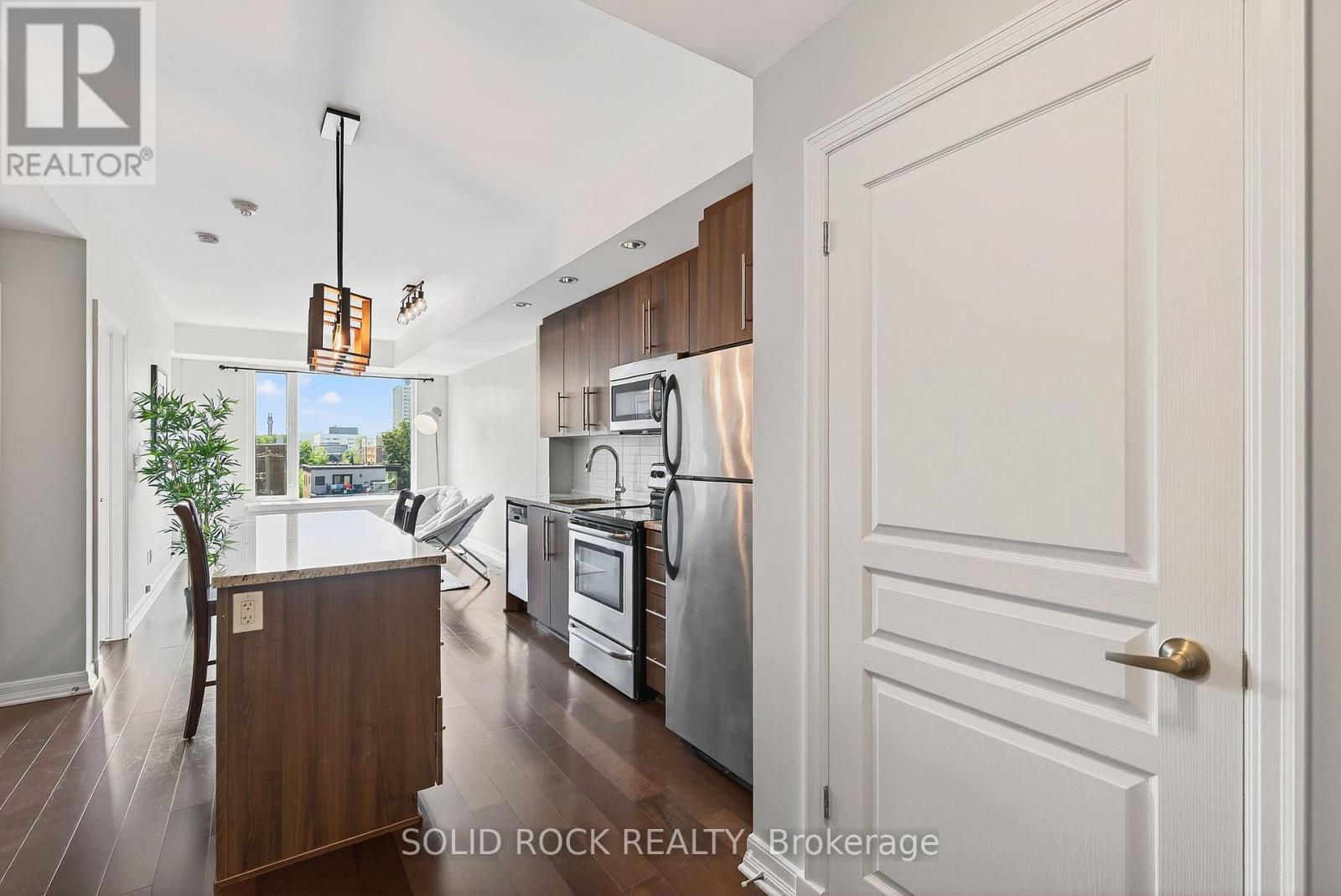 703 - 238 Besserer Street