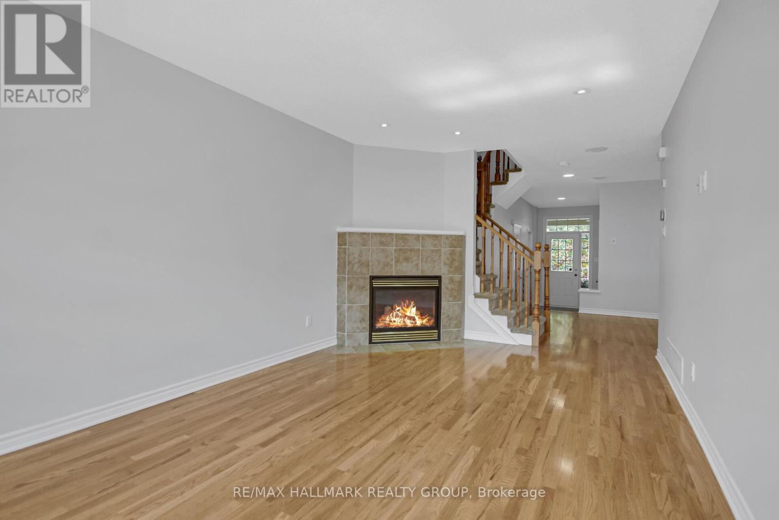 198 Tandalee Crescent