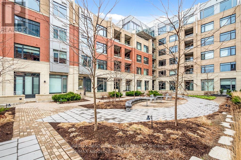 202 - 11 Des Oblats Avenue
