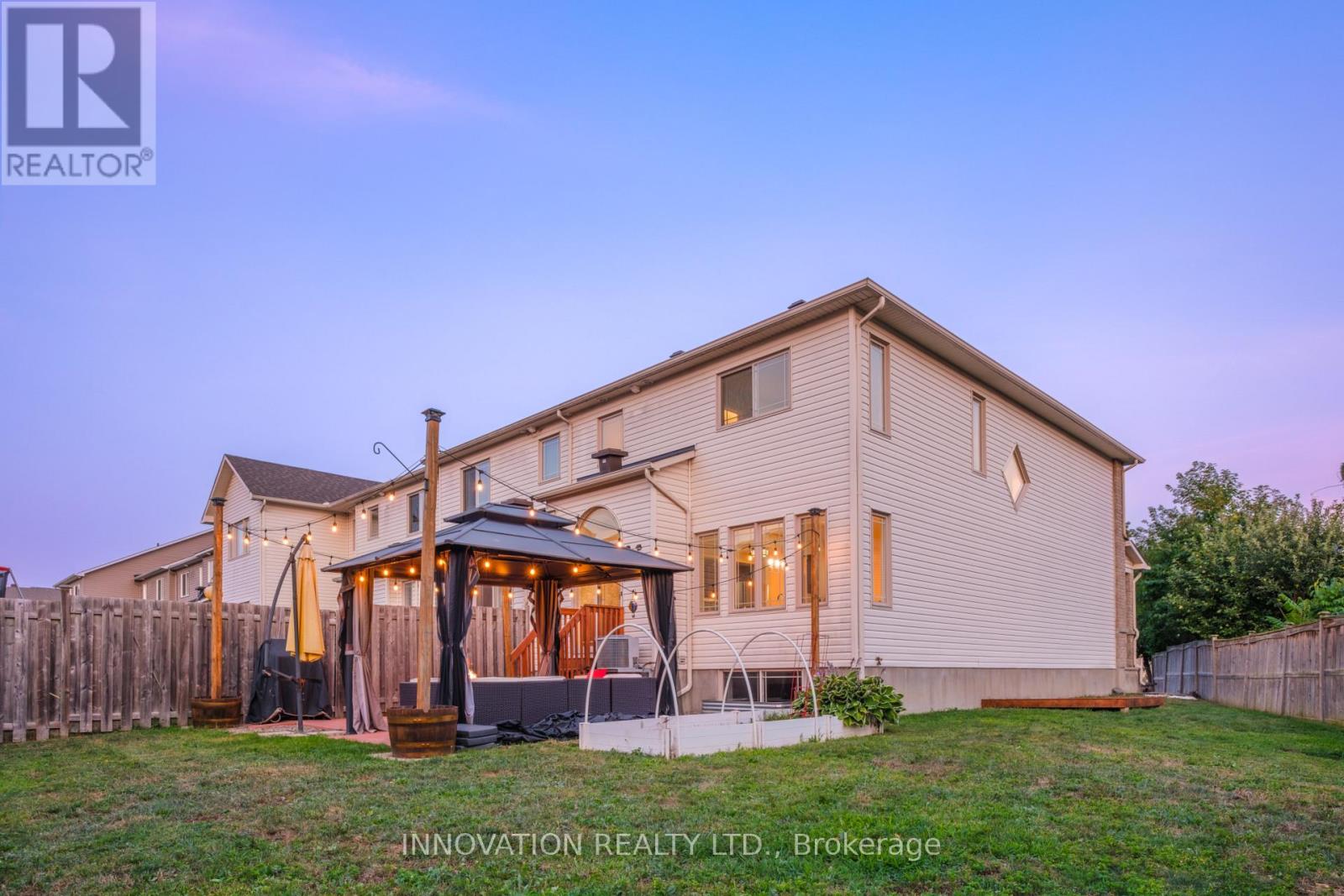 1609 Westhall Way N
