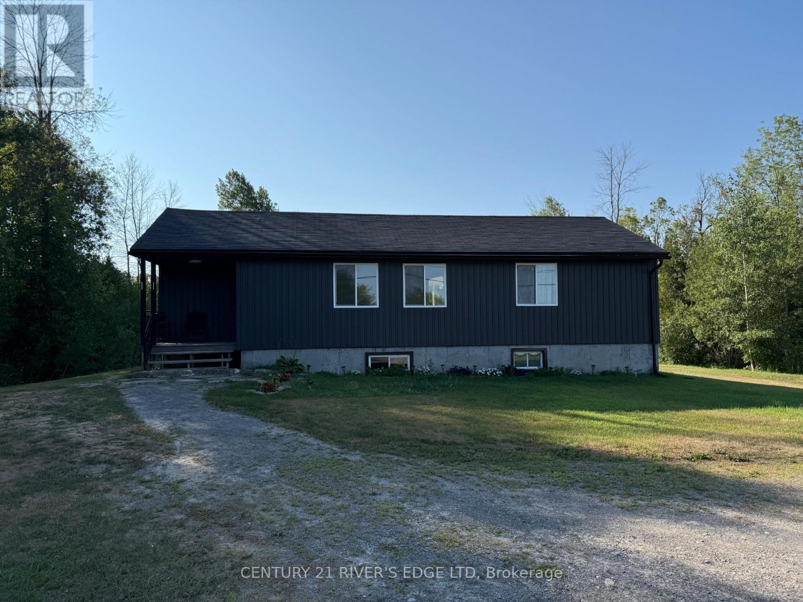 6385 6th Concession Road