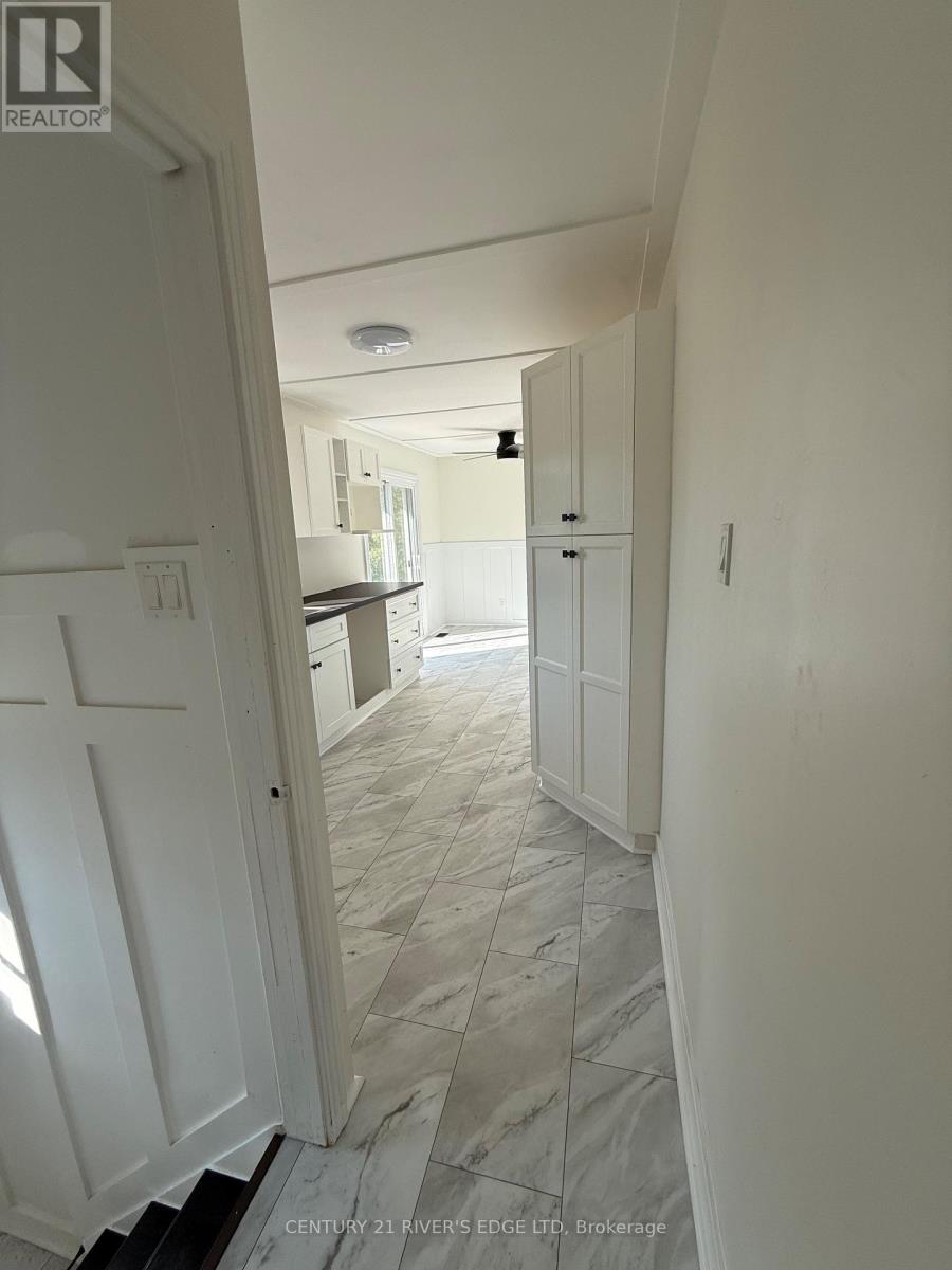 6385 6th Concession Road