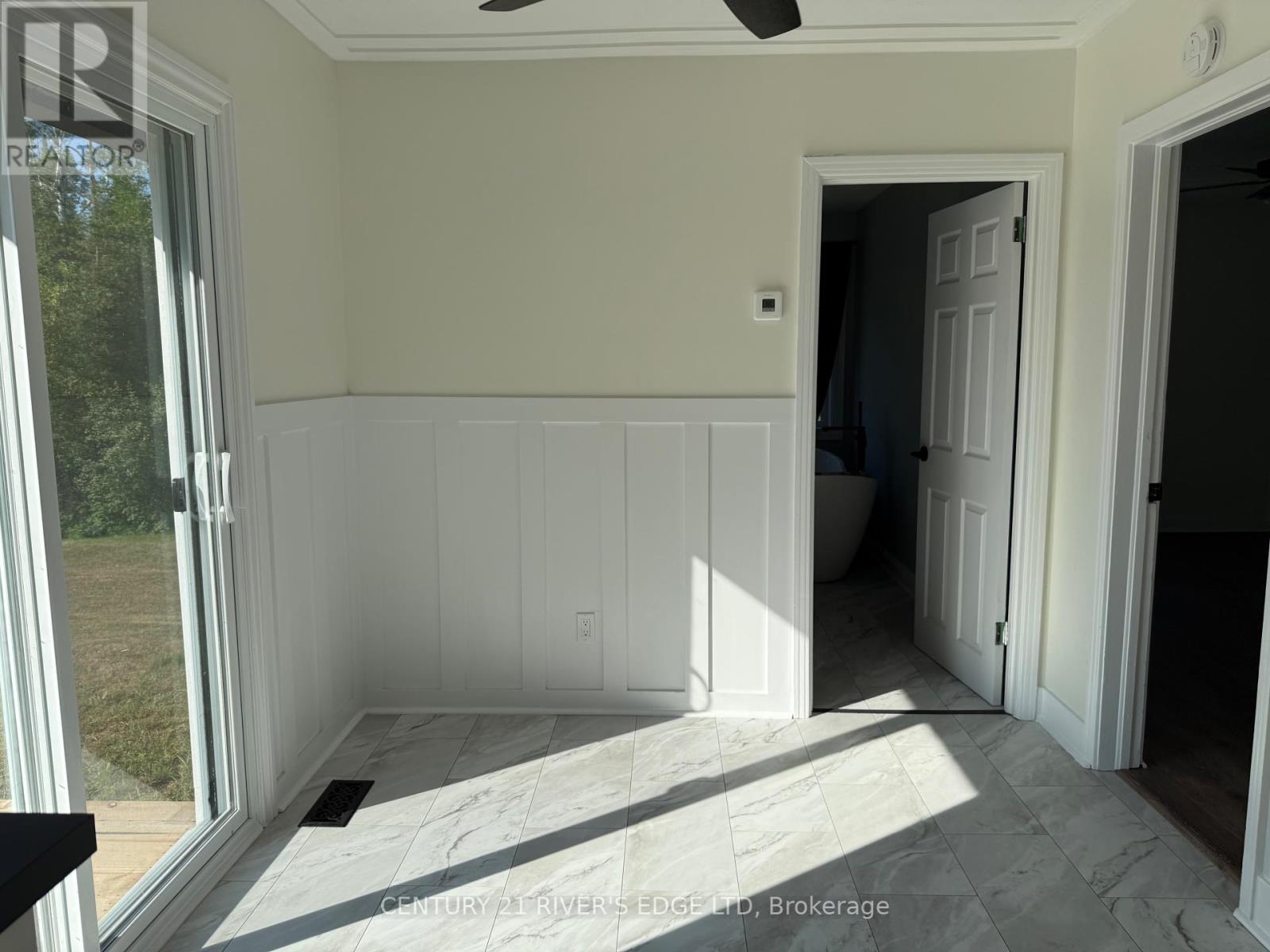 6385 6th Concession Road