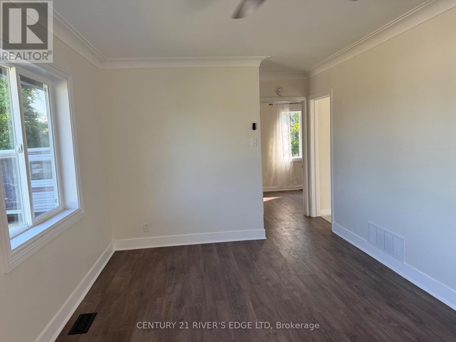 6385 6th Concession Road