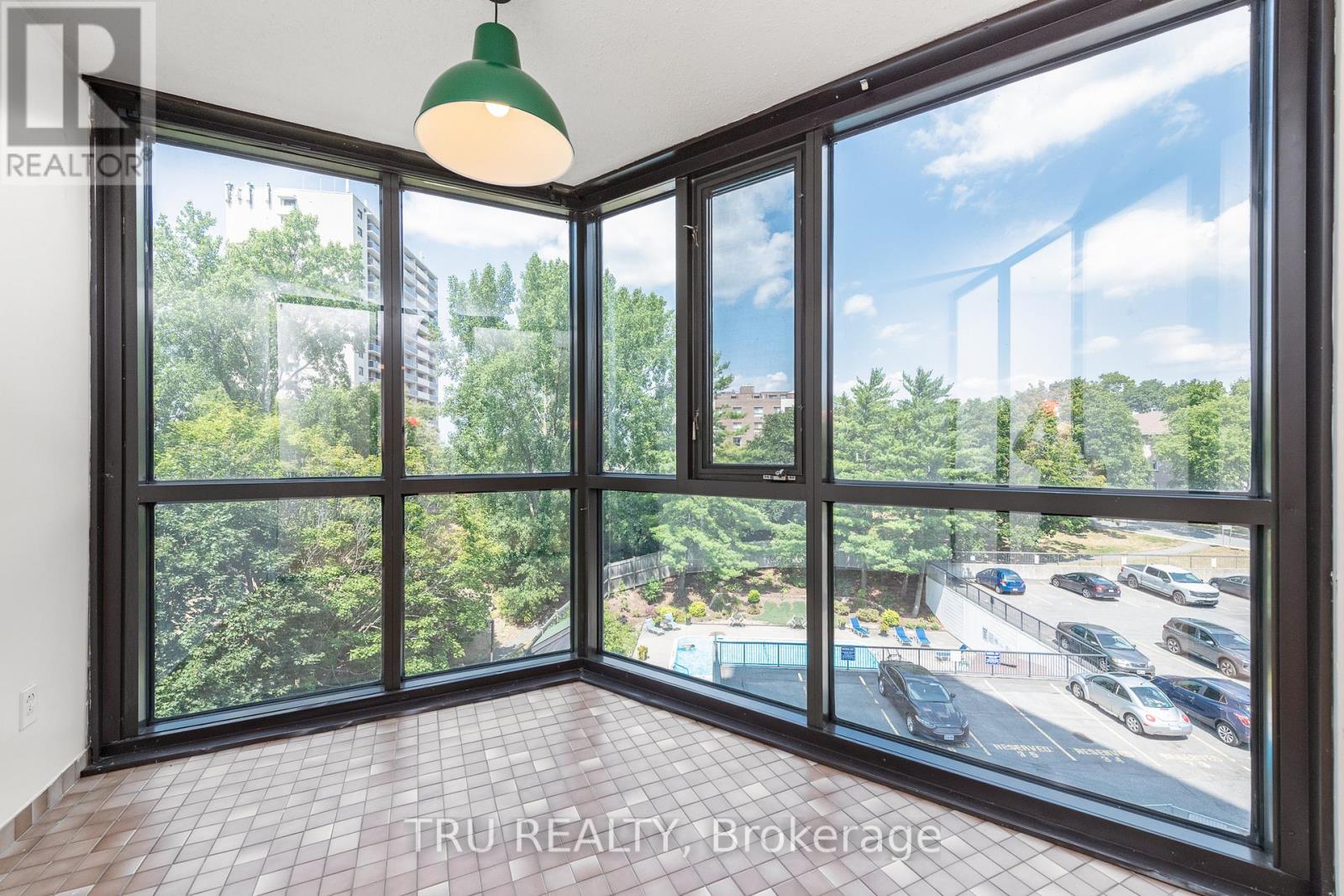 603 - 2871 Richmond Road