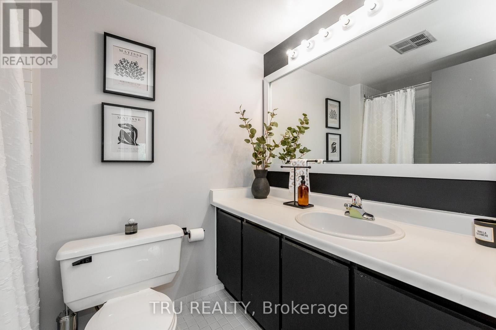 603 - 2871 Richmond Road