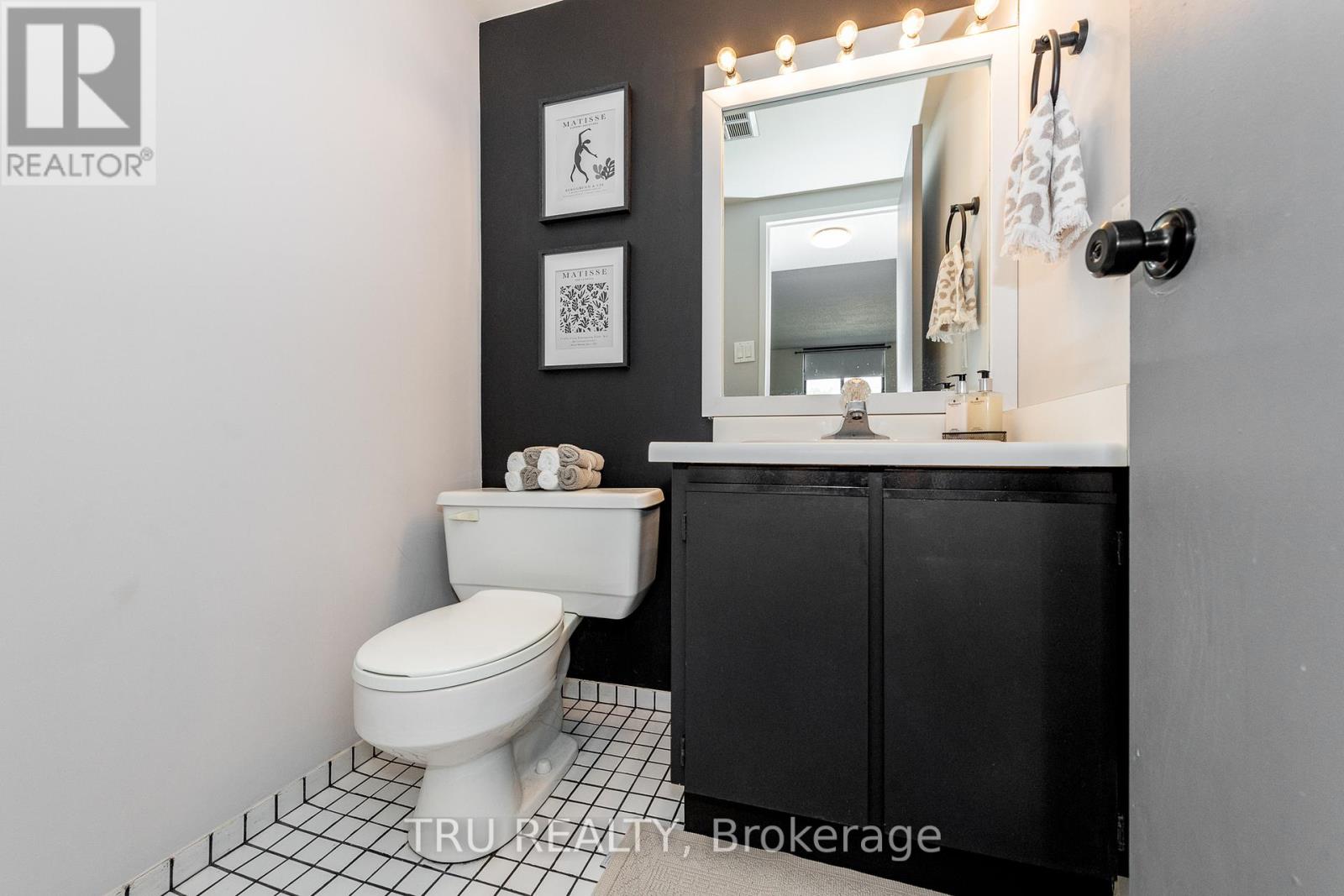 603 - 2871 Richmond Road