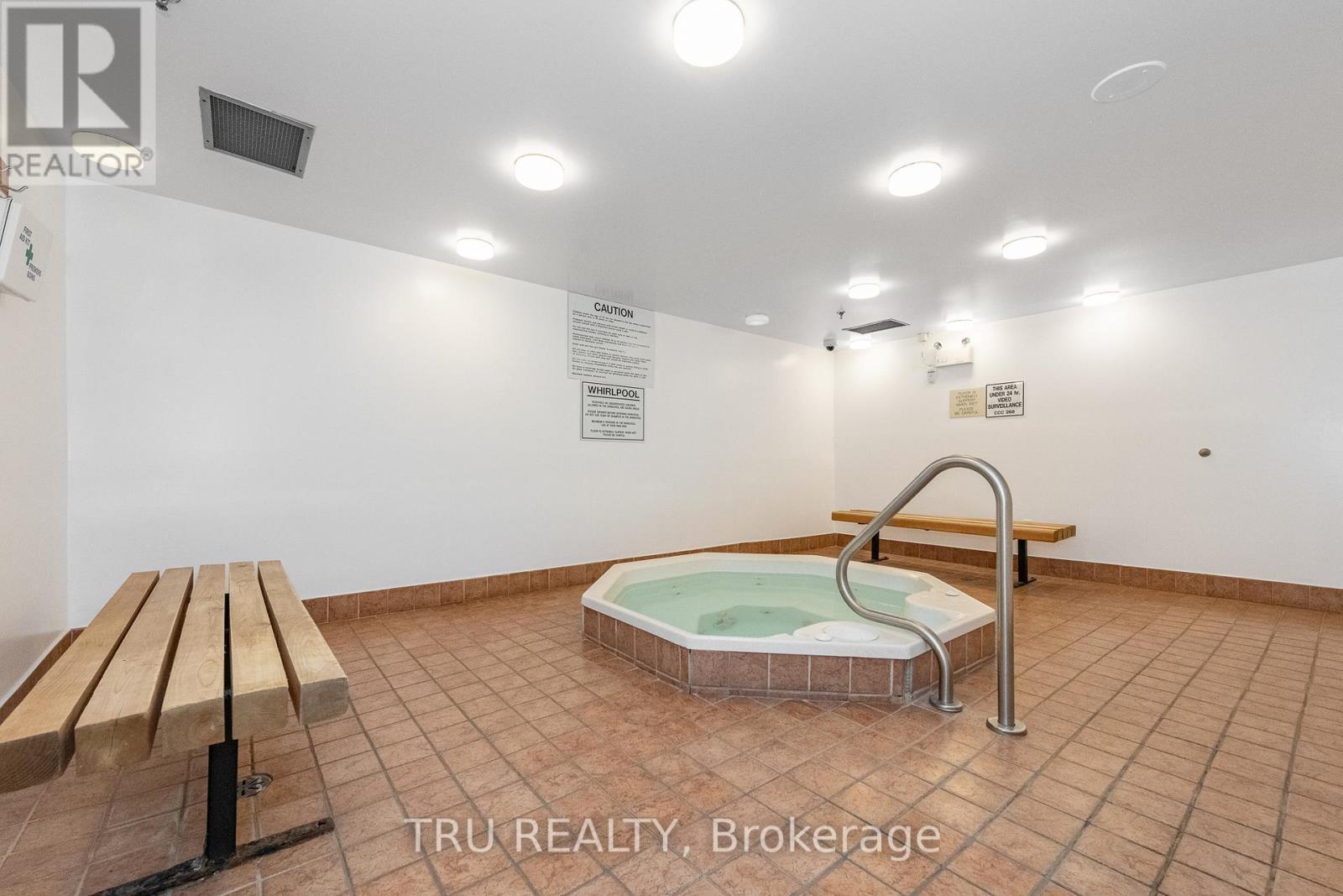 603 - 2871 Richmond Road