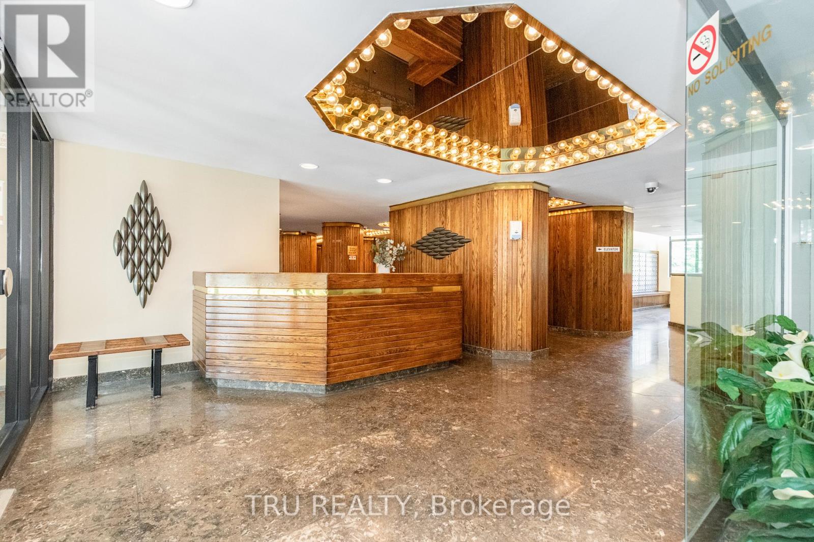 603 - 2871 Richmond Road