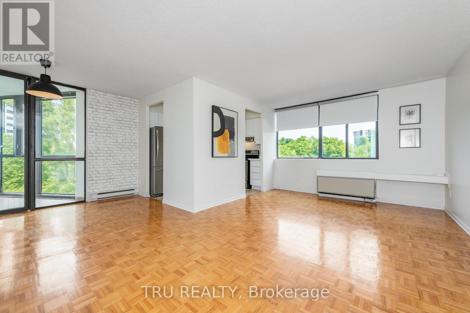 603 - 2871 Richmond Road