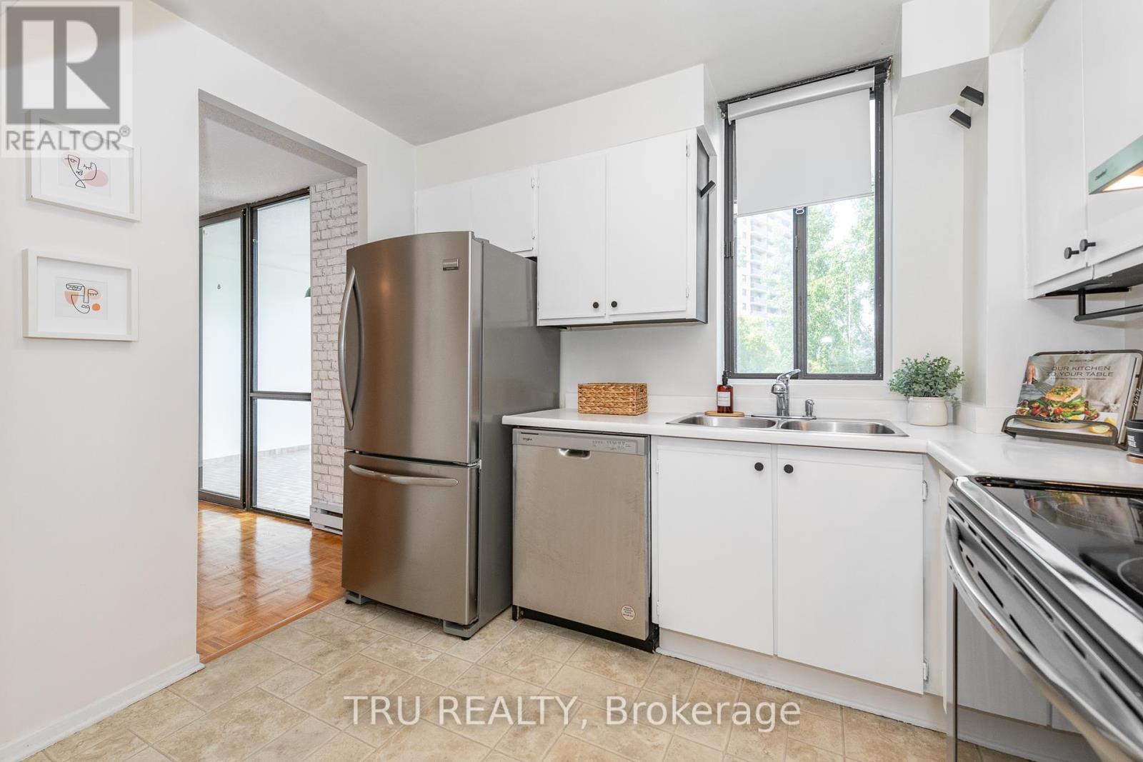 603 - 2871 Richmond Road