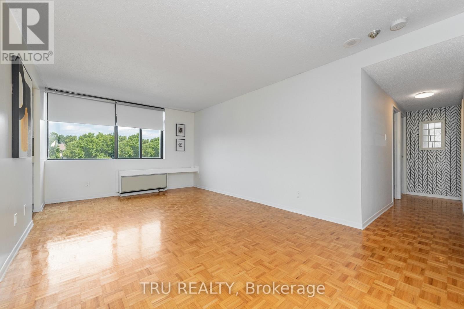 603 - 2871 Richmond Road