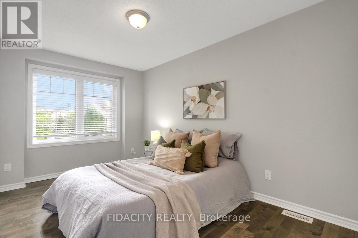 525 Foxlight Circle