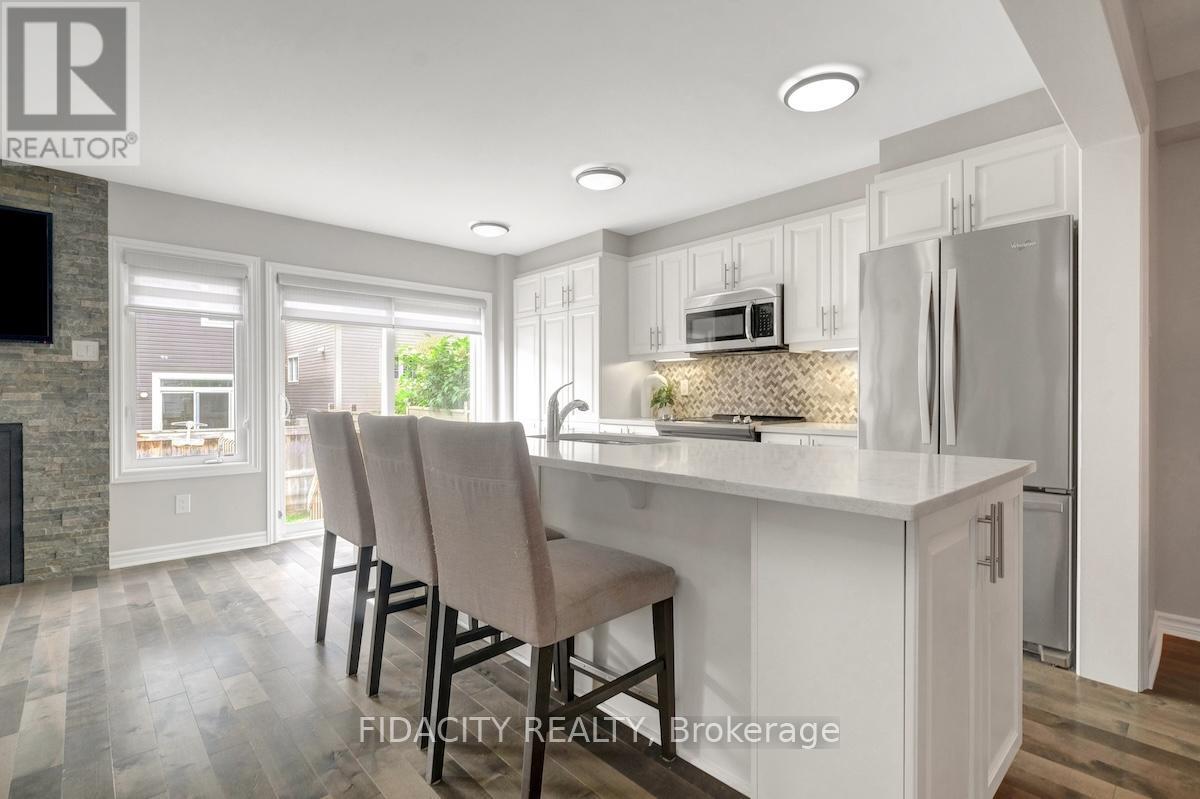 525 Foxlight Circle