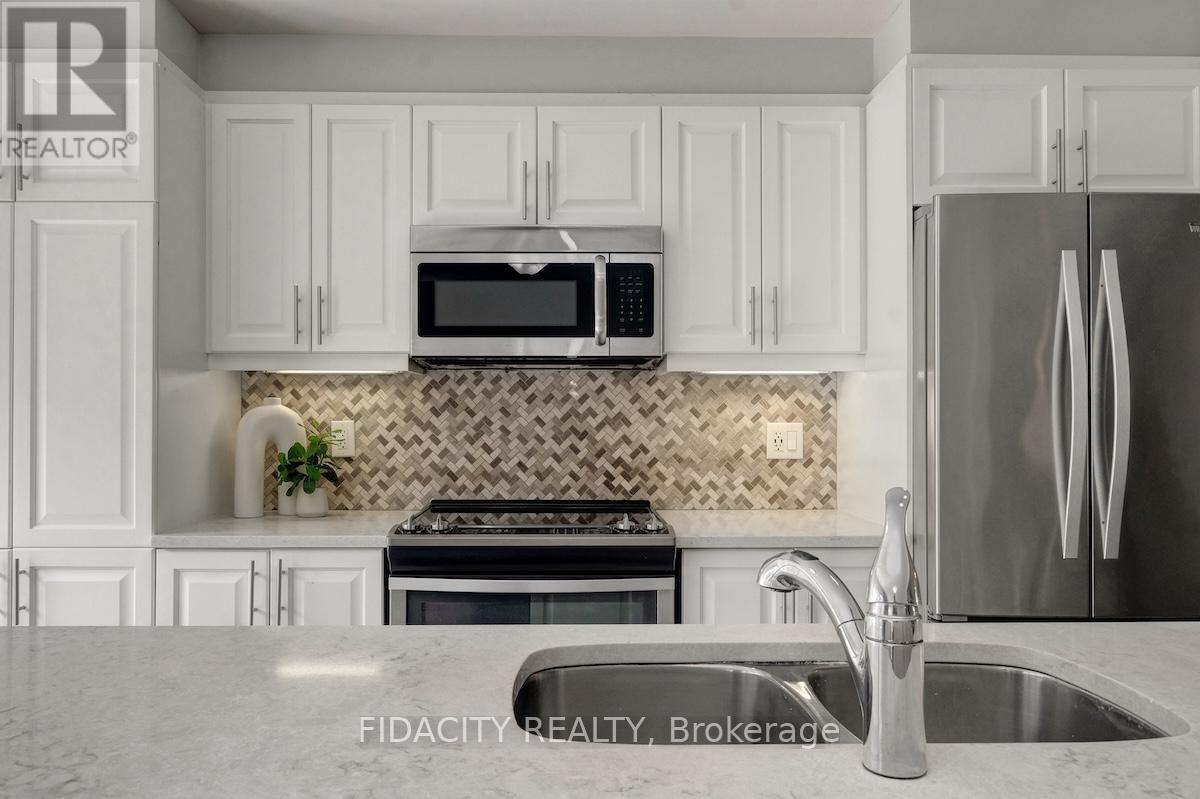 525 Foxlight Circle