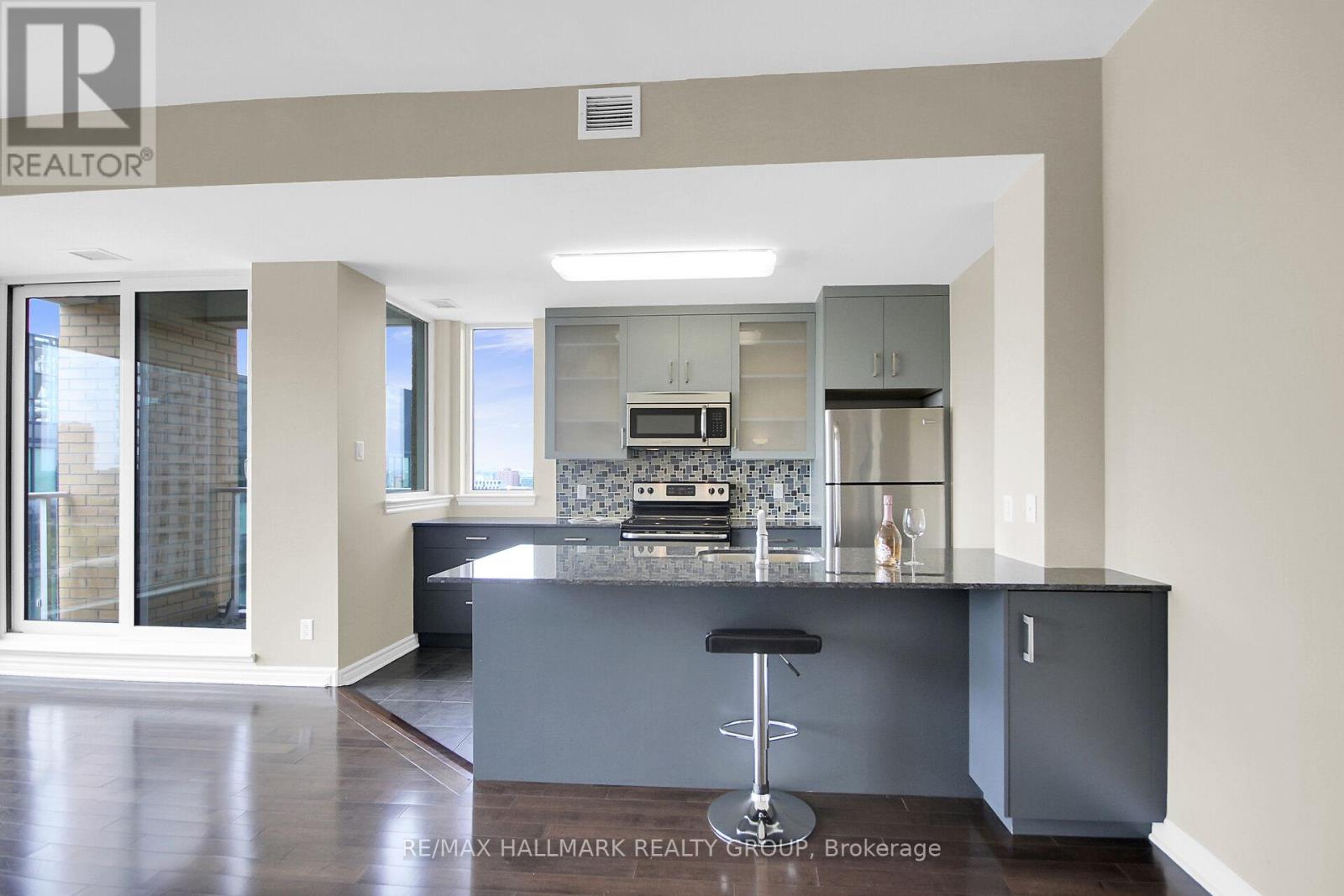 Ph1306 - 250 Lett Street