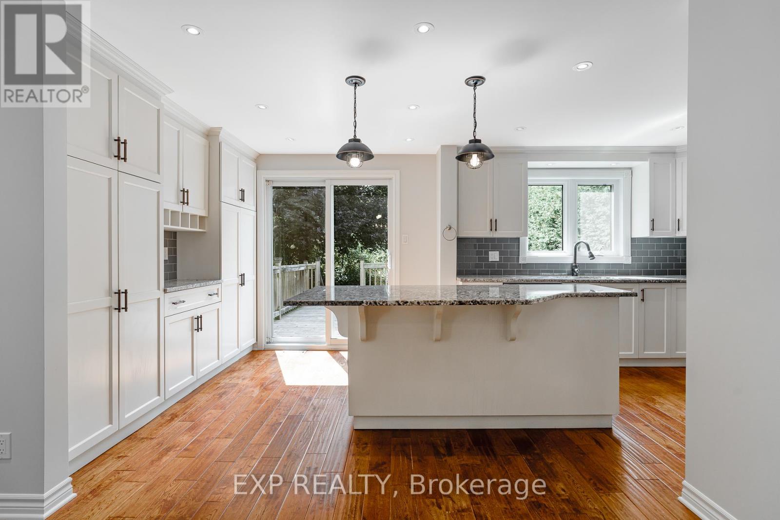 80 Coolspring Crescent